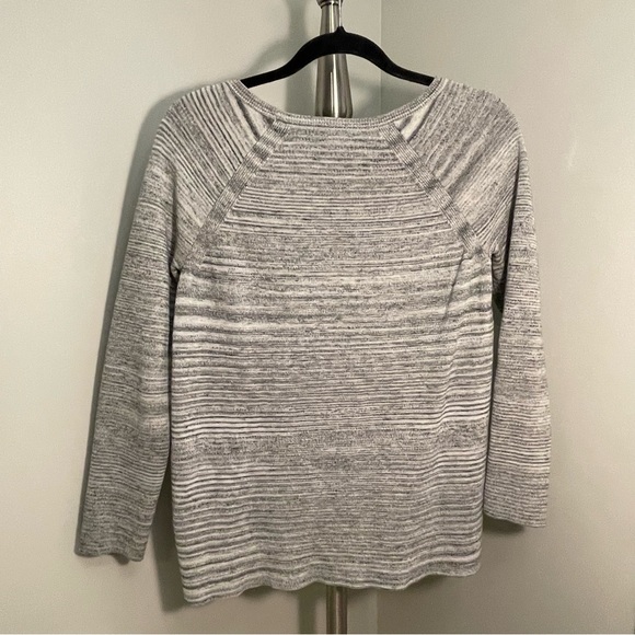 Lou and Grey High Low Hem Sweater - small - Picture 2 of 3